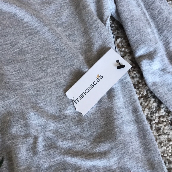 Floral Embroidered Top - Picture 4 of 4